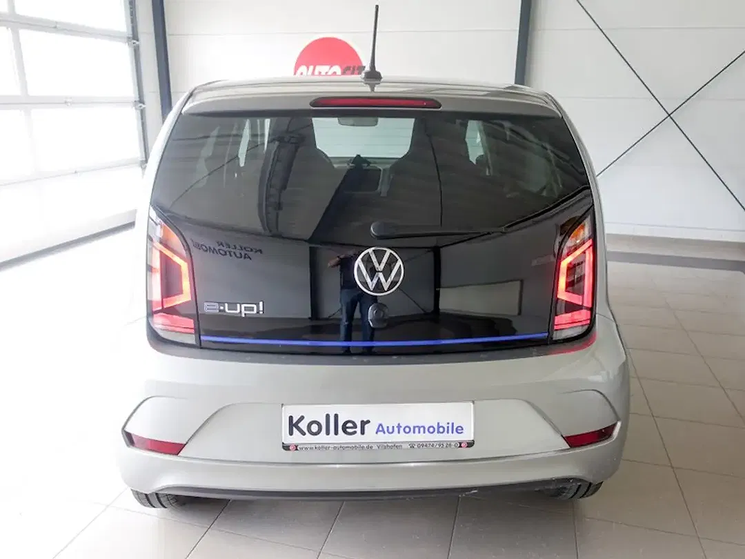 Volkswagen e-up! Style Plus - Thumbnail 5