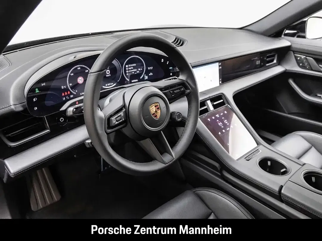 Porsche Taycan Sport Turismo - Thumbnail 4
