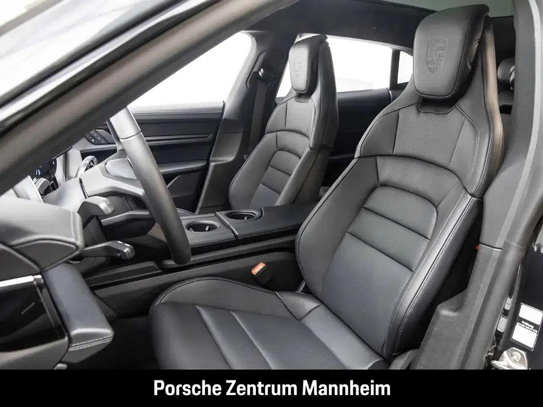 Porsche Taycan Sport Turismo - Thumbnail 5