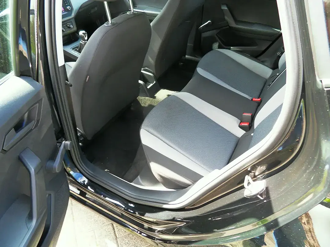 SEAT Ibiza - Thumbnail 14