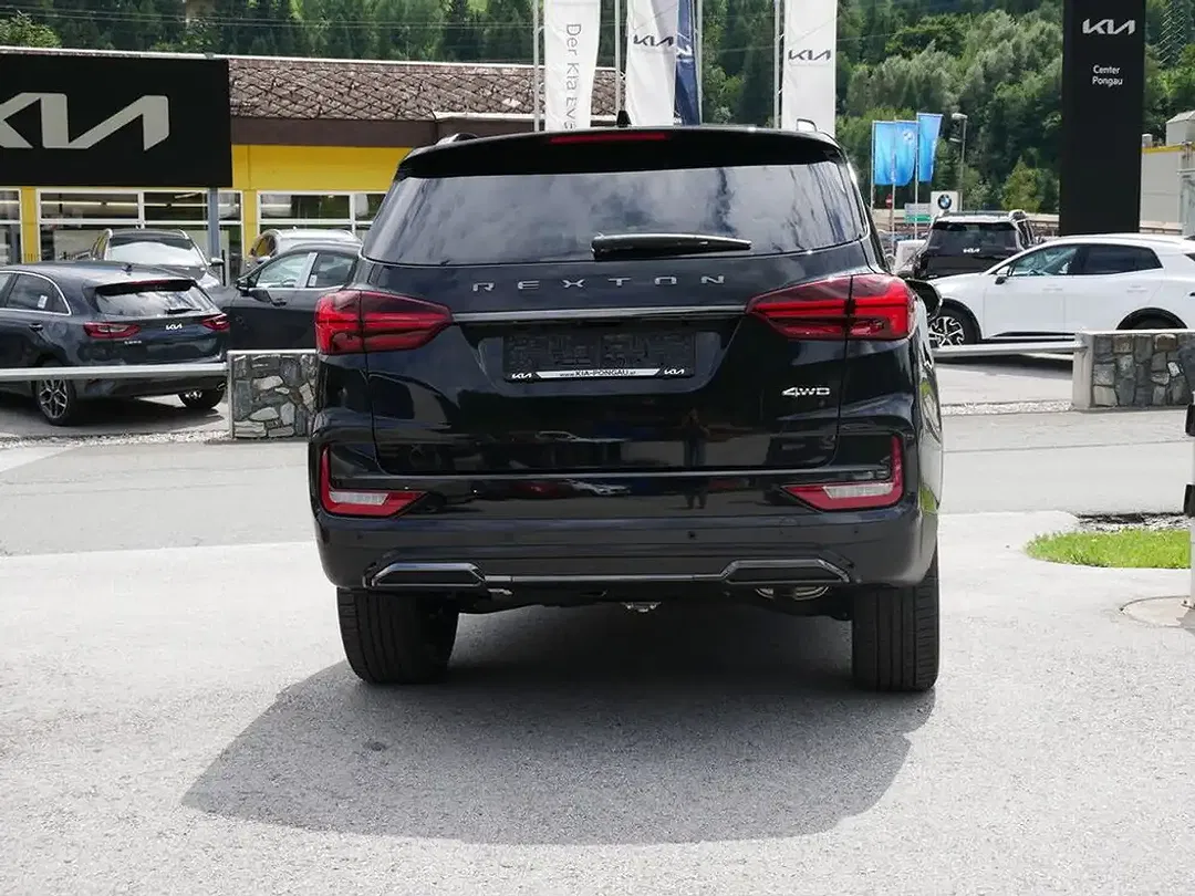 KGM Rexton - Thumbnail 5