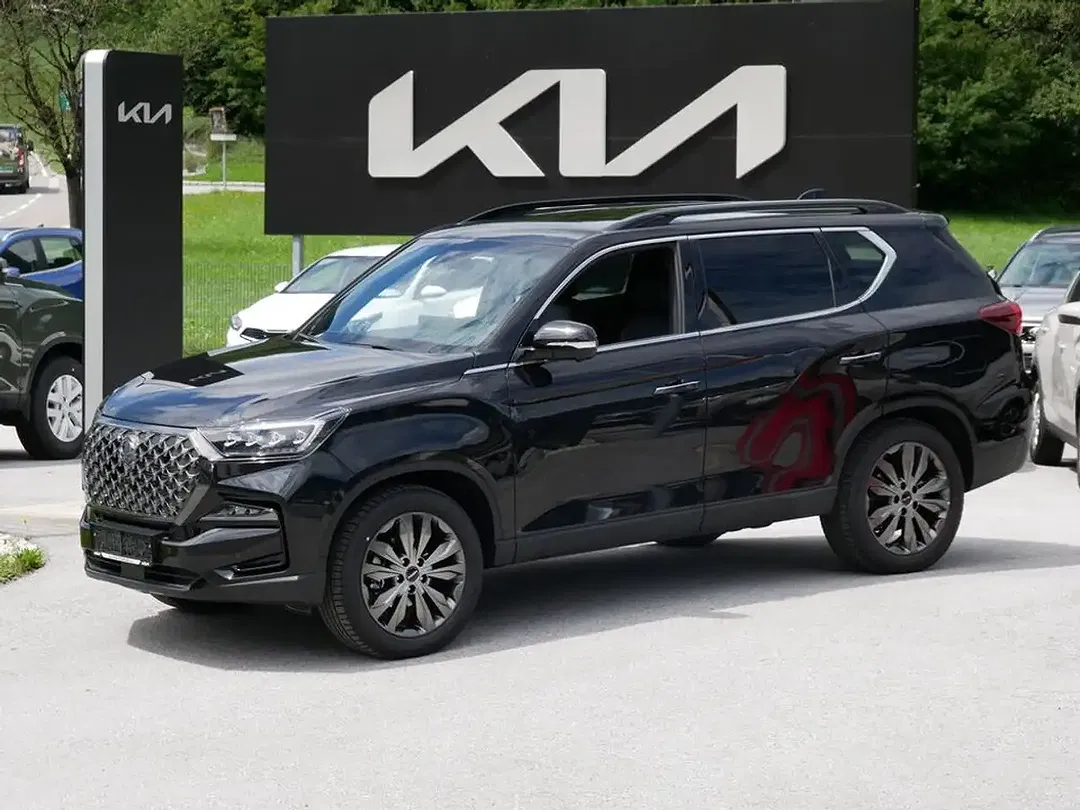 KGM Rexton - Thumbnail 8