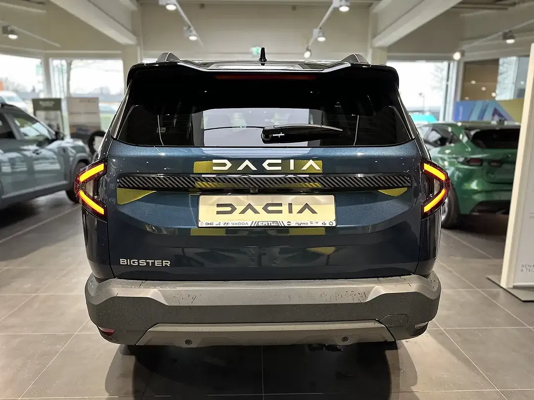 Dacia Bigster TCe Journey - Thumbnail 14