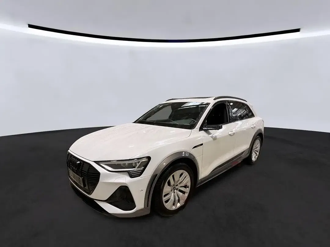 Audi e-tron Matrix LED - Thumbnail 1