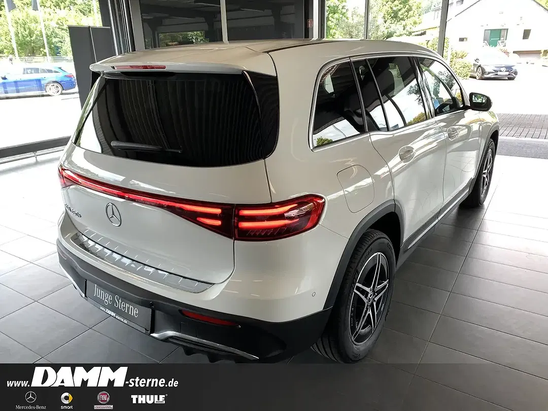 Mercedes-Benz EQB 250 AMG - Thumbnail 4