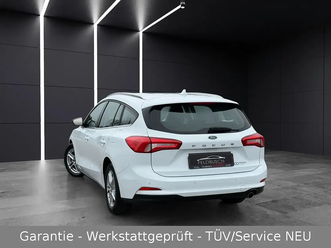 Ford Focus 1.5 - Thumbnail 10