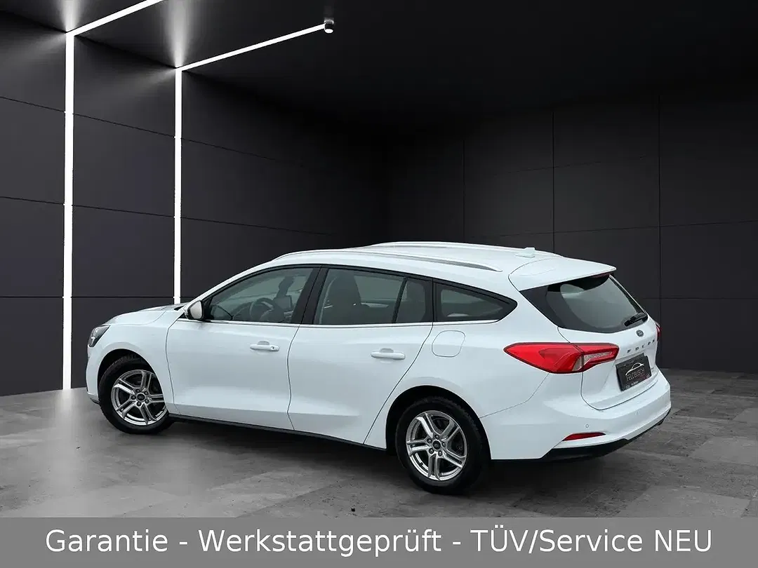 Ford Focus 1.5 - Thumbnail 8