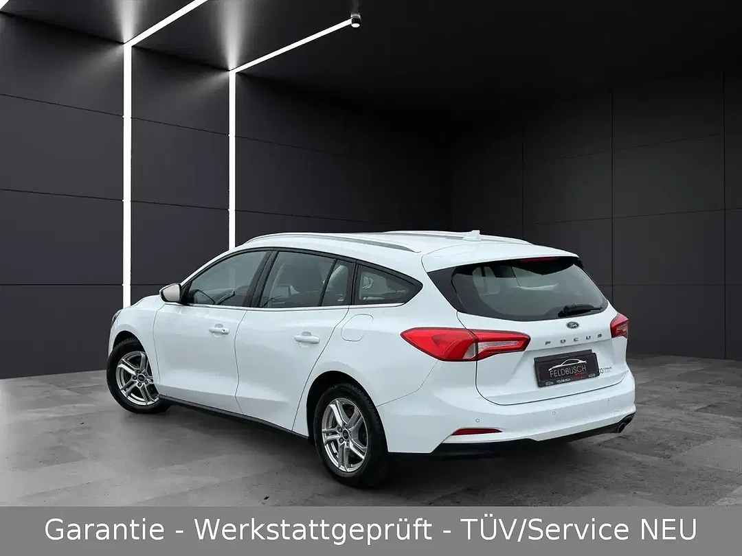 Ford Focus 1.5 - Thumbnail 9