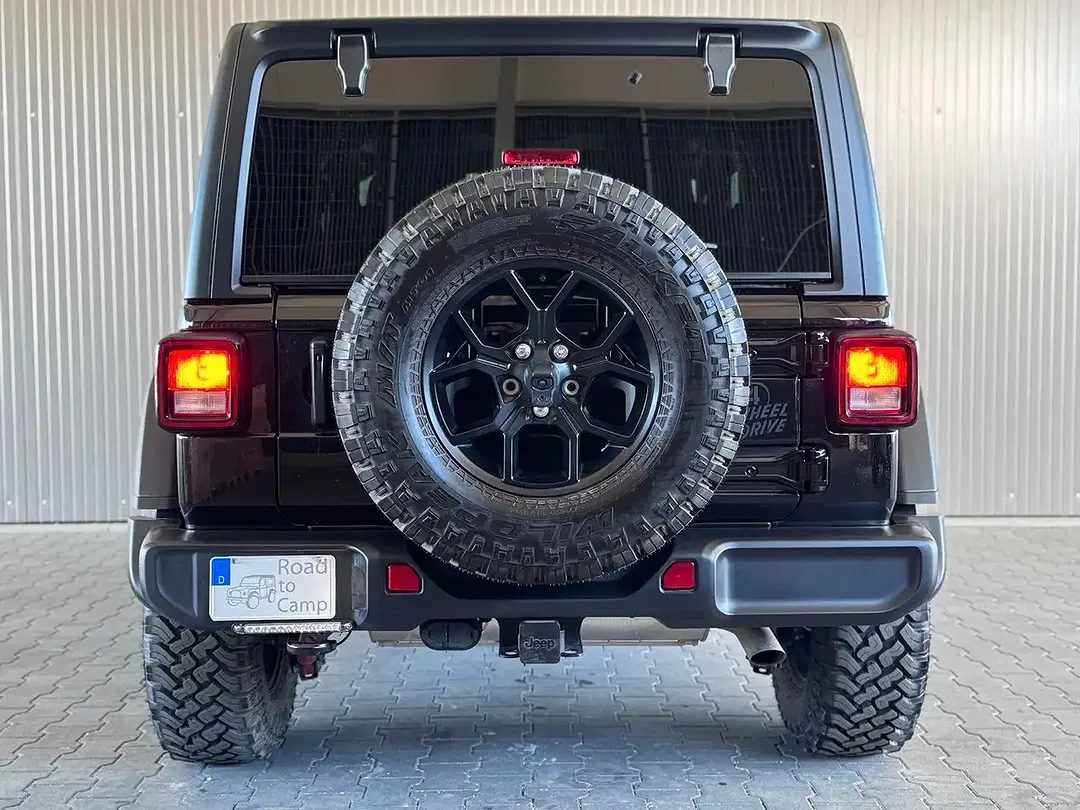 Jeep Wrangler Willys S - Thumbnail 13