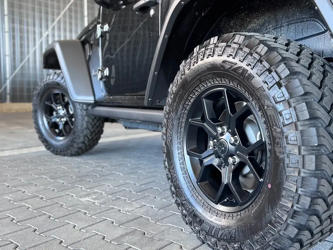 Jeep Wrangler Willys S - Thumbnail 5