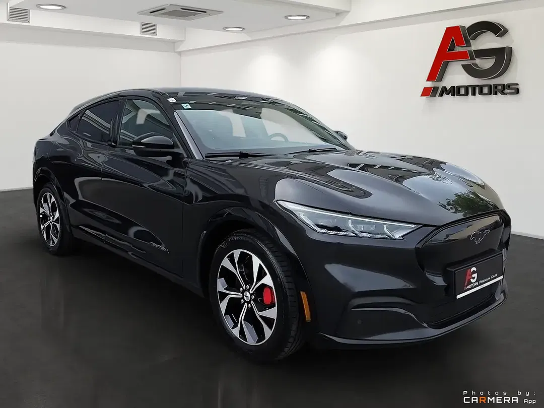 Ford Mustang Mach-E Extended Range 4x4 - Thumbnail 3