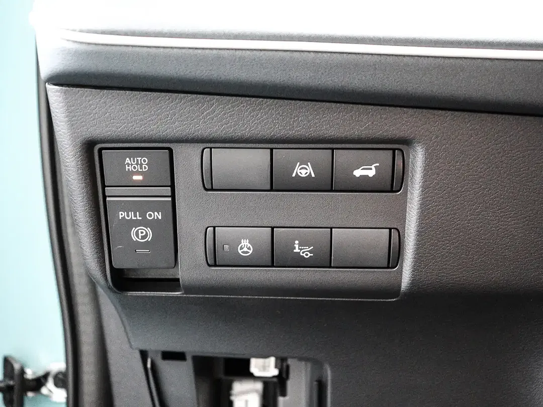 Nissan Leaf - Thumbnail 10