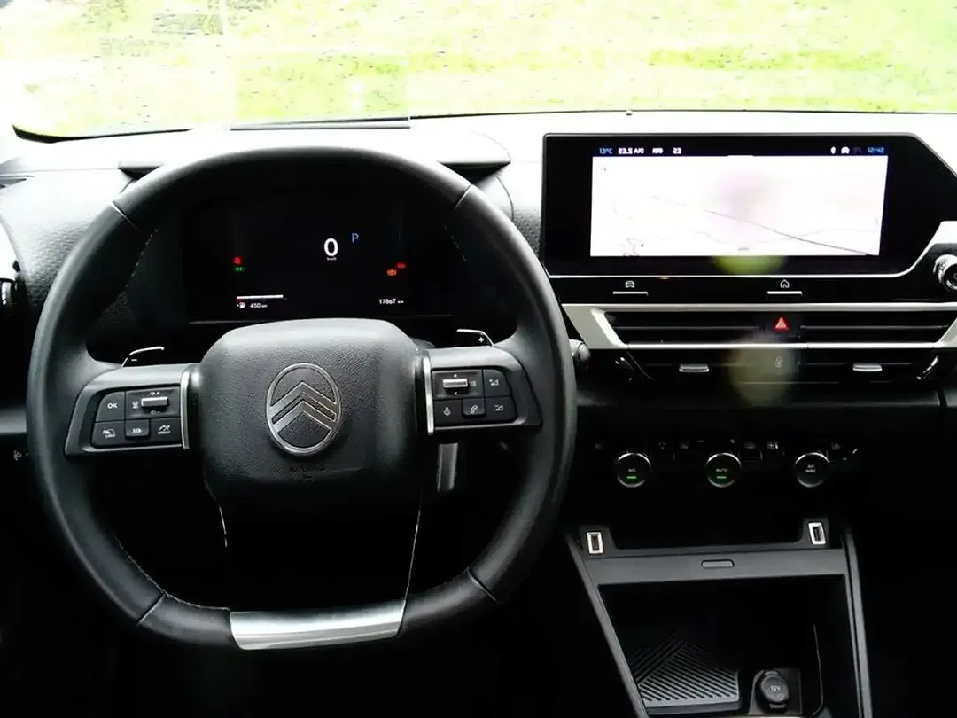 Citroen C4 PureTech EAT8 Max - Thumbnail 11