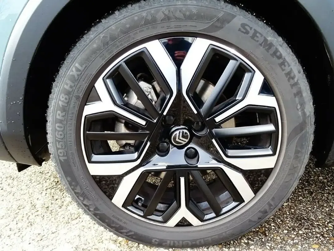 Citroen C4 PureTech EAT8 Max - Thumbnail 6