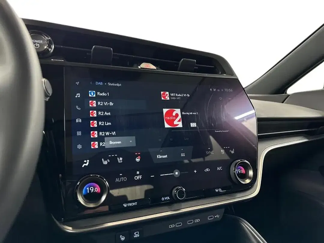 Lexus RZ 4x4 - Thumbnail 11