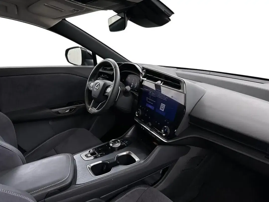 Lexus RZ 4x4 - Thumbnail 6