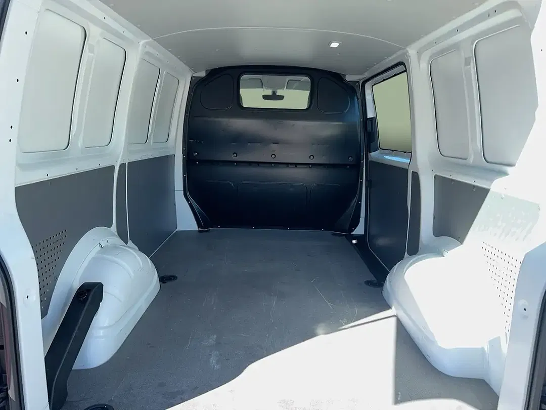 Volkswagen Transporter - Thumbnail 11