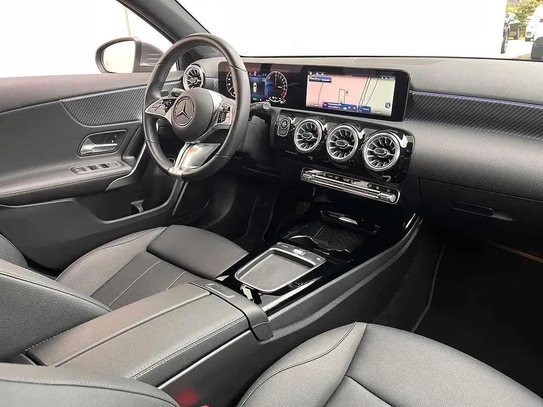 Mercedes-Benz A 250 - Thumbnail 10