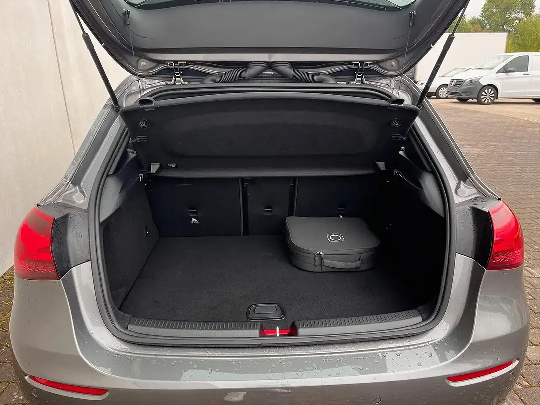 Mercedes-Benz A 250 - Thumbnail 8