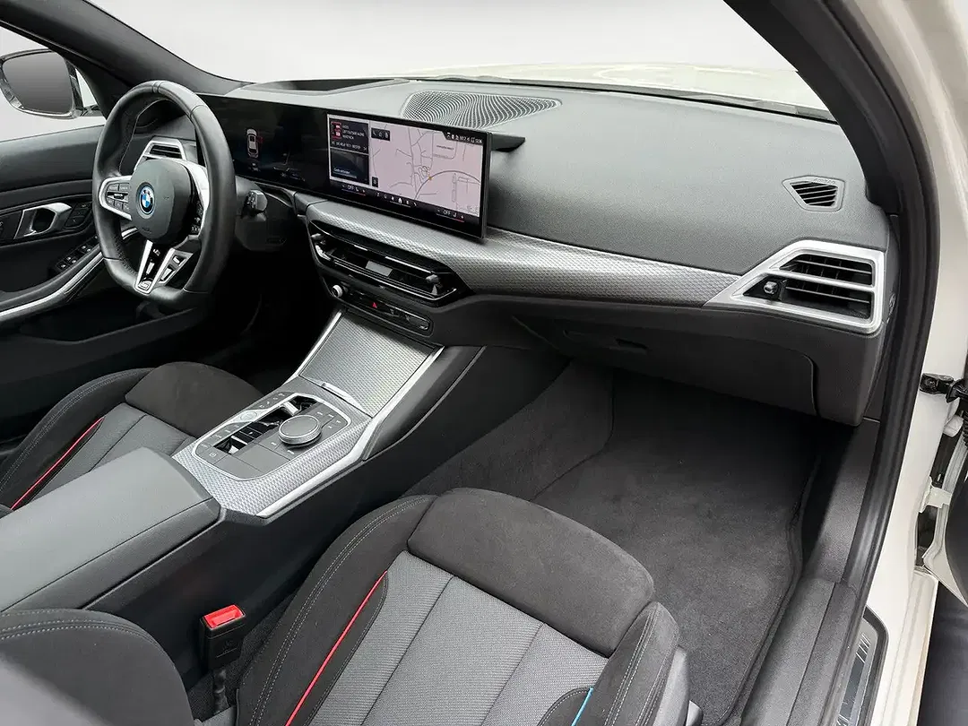 BMW 330 Touring M Sport - Thumbnail 11