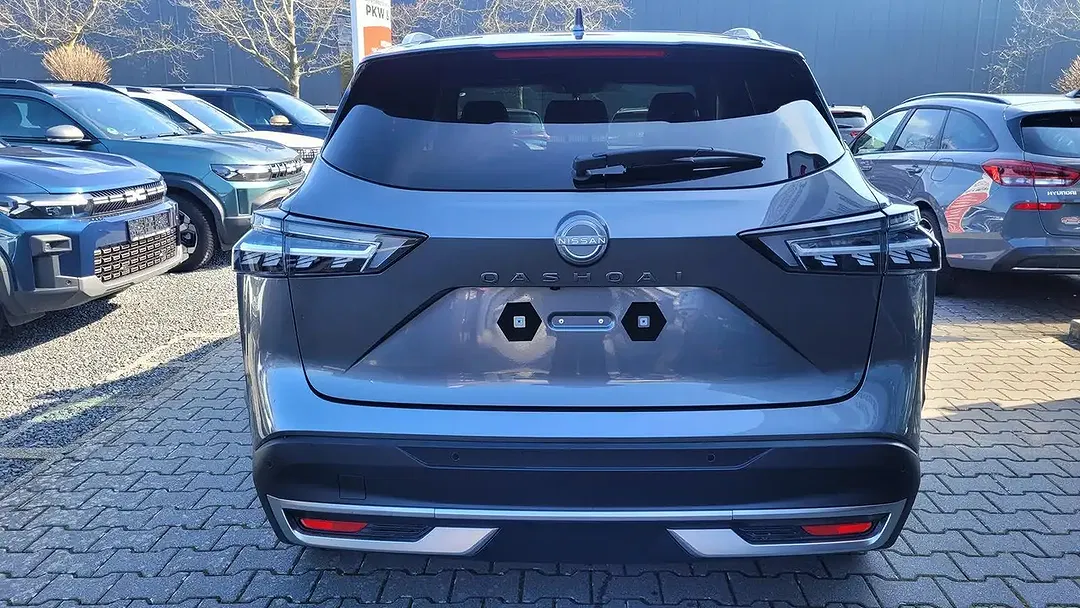 Nissan Qashqai 4x4 Tekna - Thumbnail 5