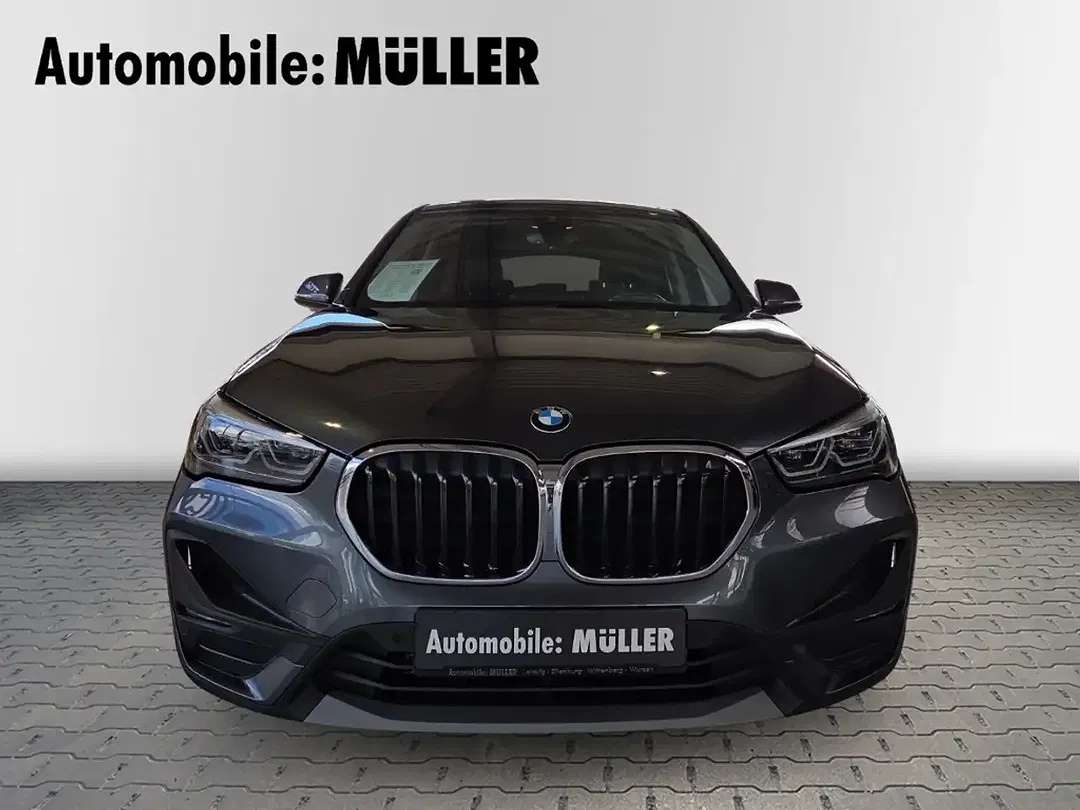 BMW X1 xDrive - Thumbnail 3