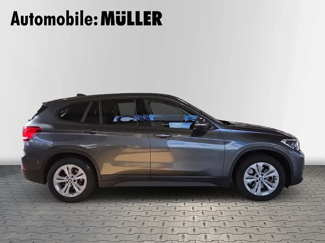 BMW X1 xDrive - Thumbnail 4