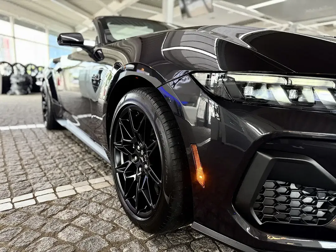Ford Mustang 5.0 GT - Thumbnail 41