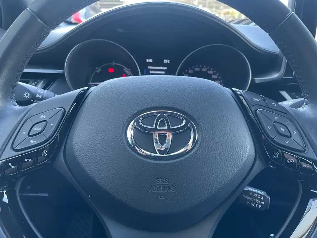 Toyota C-HR Hybrid Team Deutschland - Thumbnail 11