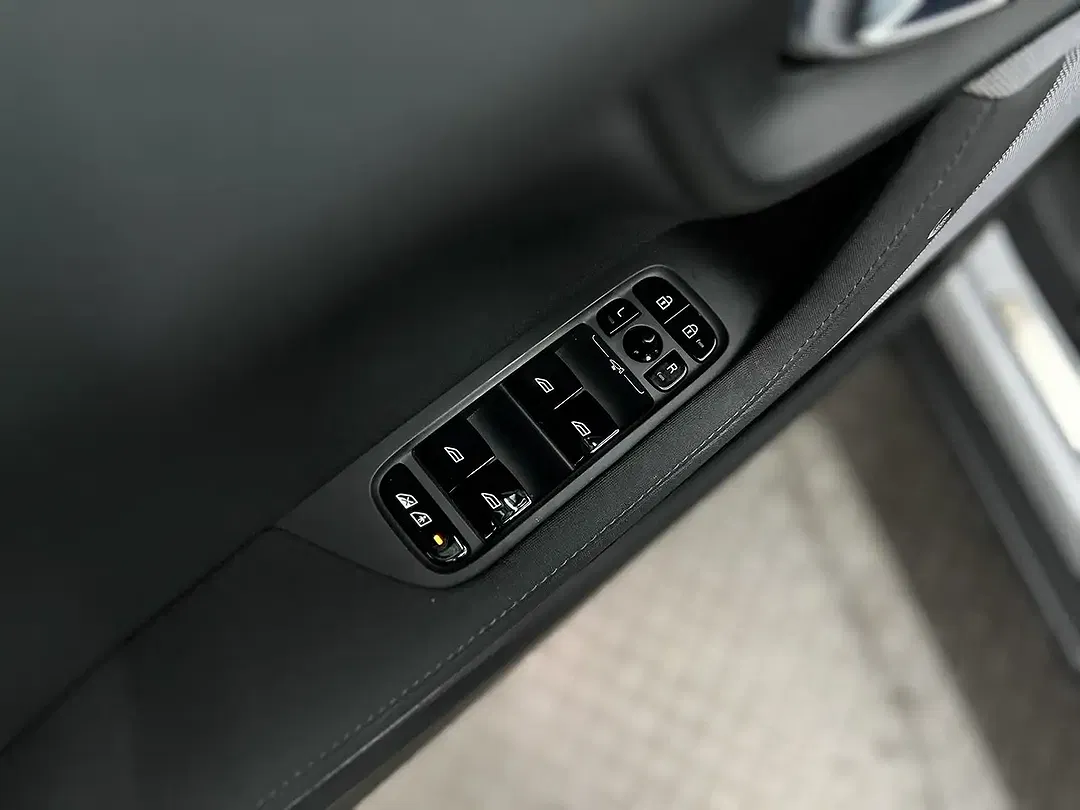 Polestar 2 Long Range - Thumbnail 32