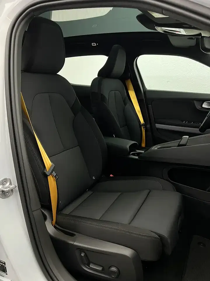 Polestar 2 Long Range - Thumbnail 8