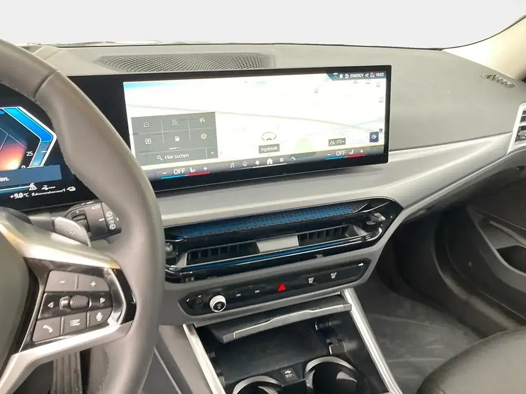 BMW 330 - Thumbnail 13