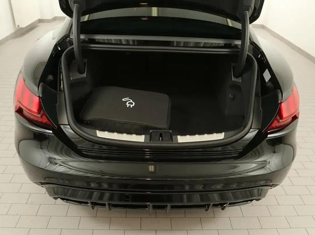 Audi RS e-tron GT quattro - Thumbnail 13