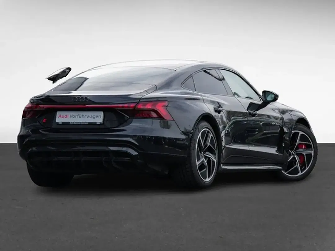 Audi RS e-tron GT quattro - foto 2