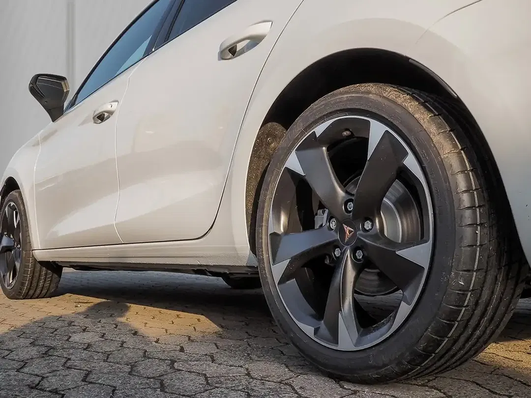 CUPRA Leon 2.0 TSI 4Drive Sportstourer - Thumbnail 6