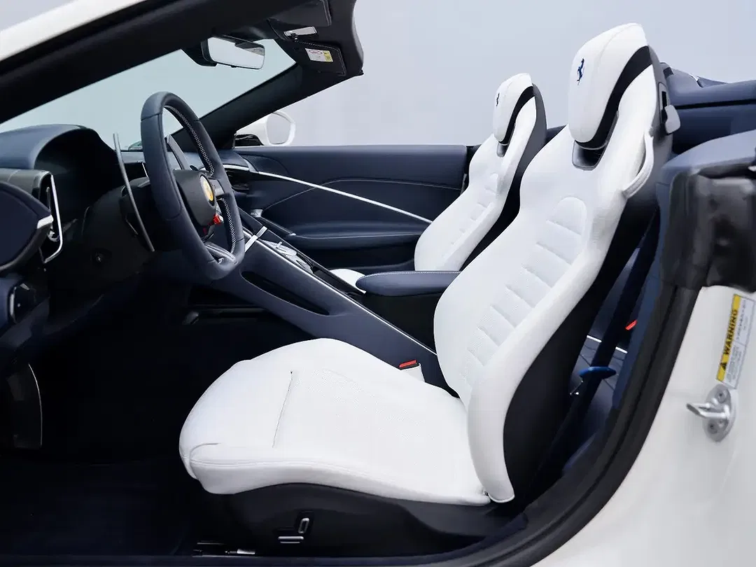 Ferrari Roma Spider - Thumbnail 11