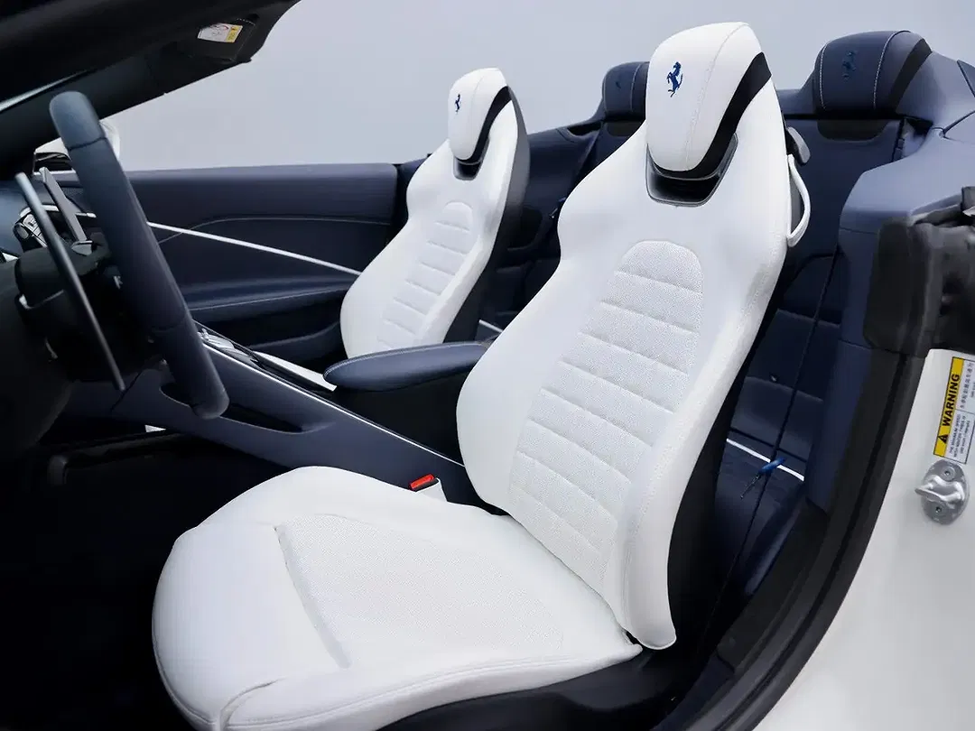 Ferrari Roma Spider - Thumbnail 13