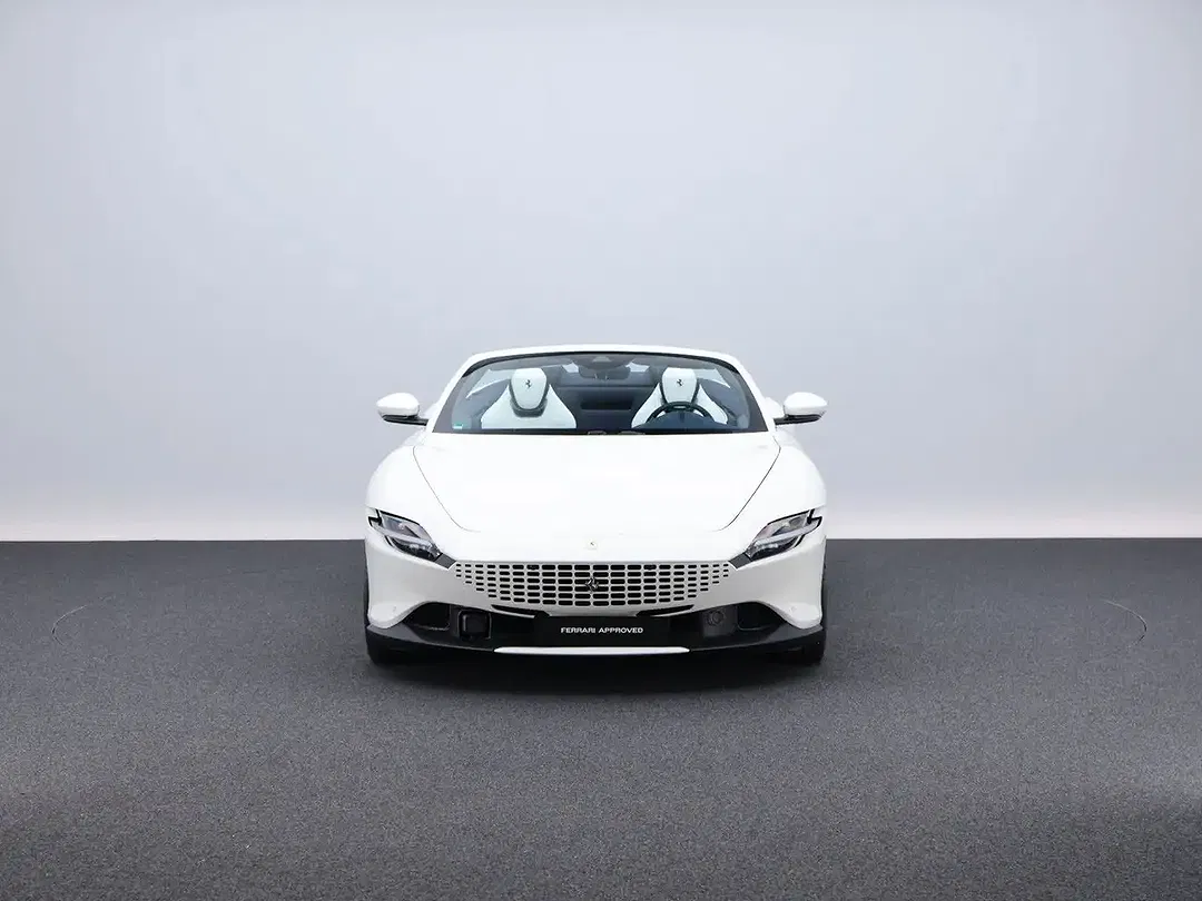 Ferrari Roma Spider - Thumbnail 3