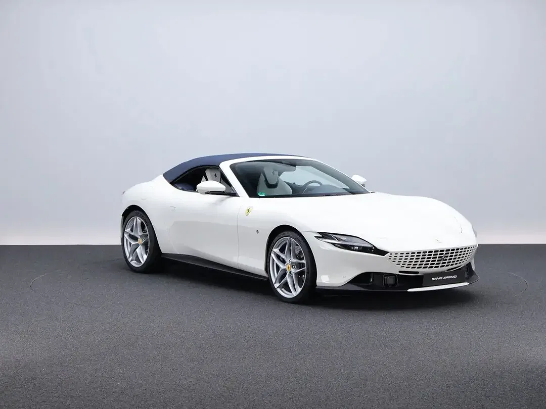 Ferrari Roma Spider - Thumbnail 4