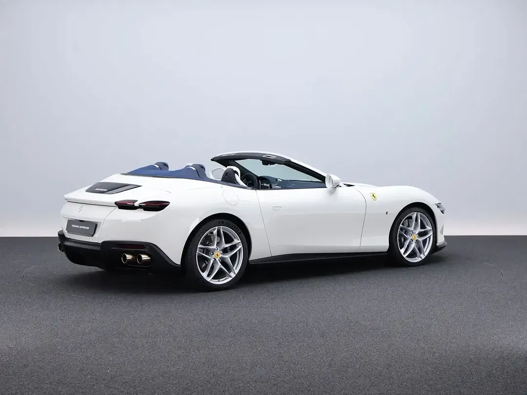 Ferrari Roma Spider - Thumbnail 6