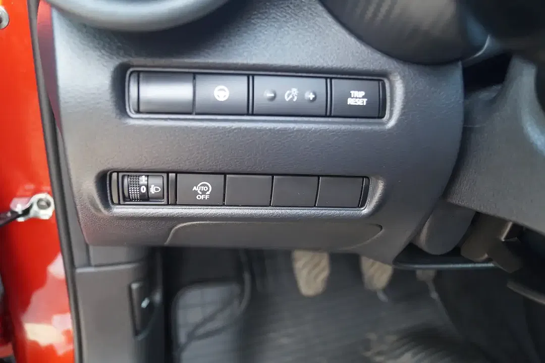 Nissan Juke N-Connecta - Thumbnail 8