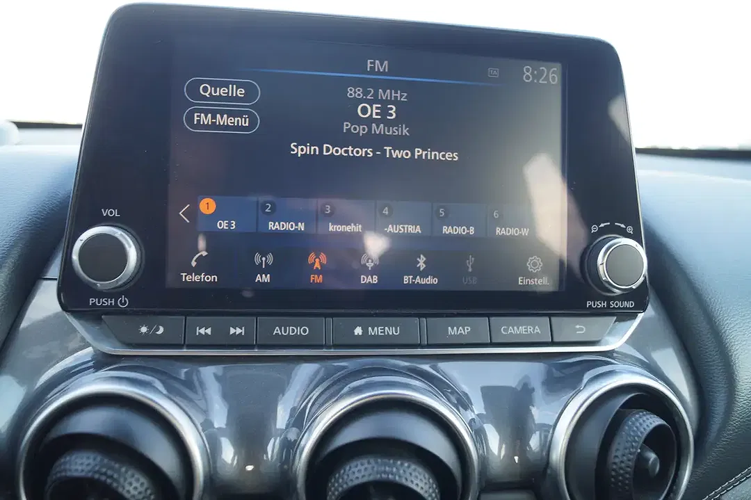 Nissan Juke N-Connecta - Thumbnail 9