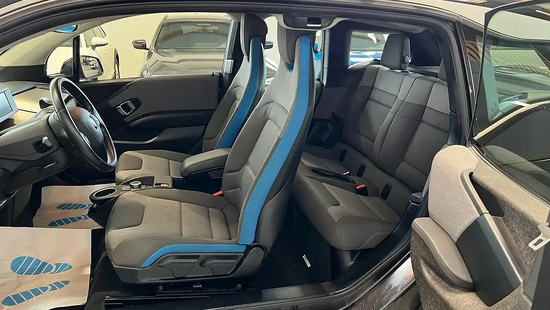 BMW i3 - Thumbnail 5