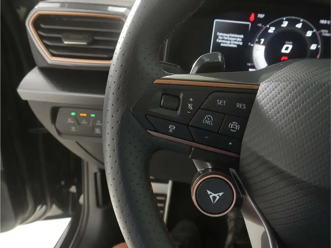 CUPRA Leon 1.5 eTSI Sportstourer - Thumbnail 17