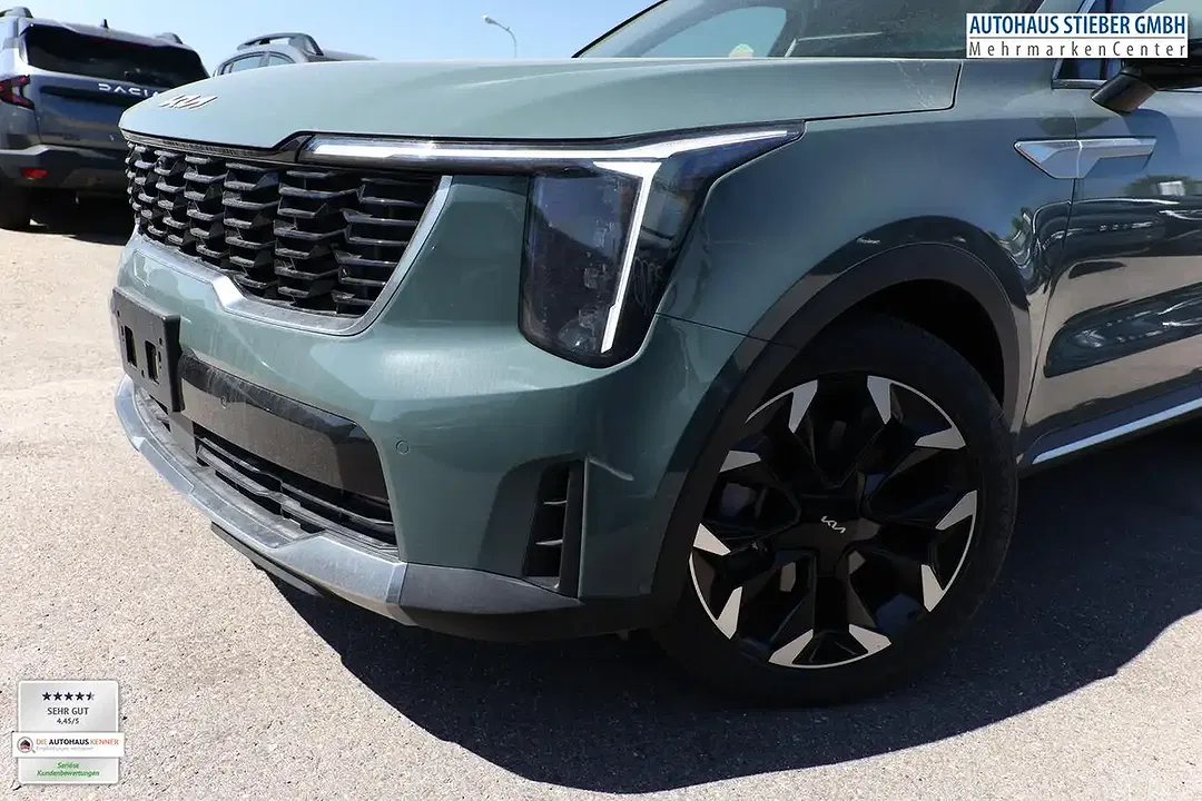 Kia Sorento 4WD - Thumbnail 5