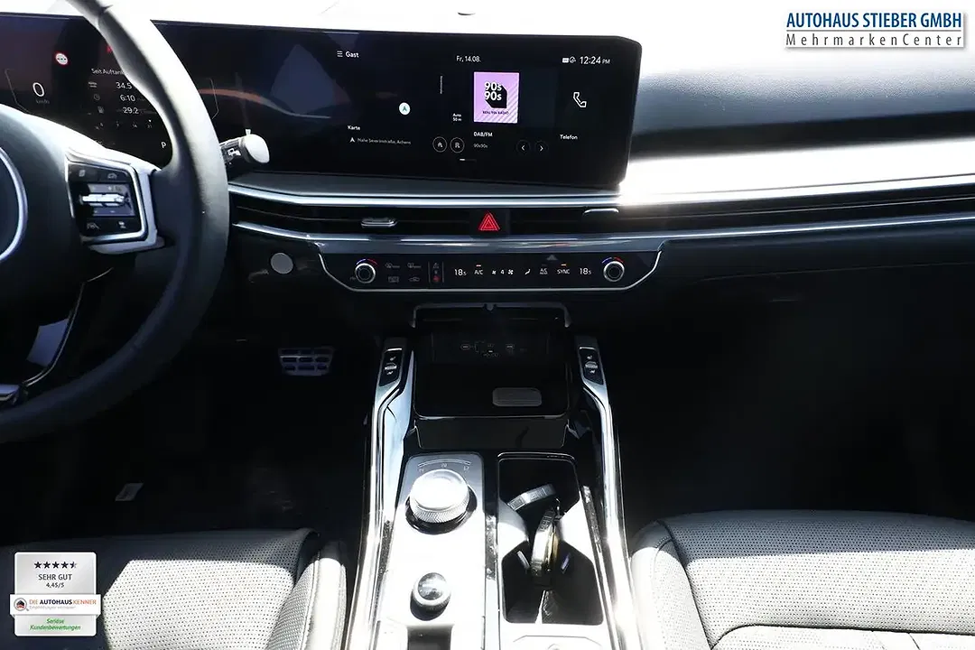 Kia Sorento 4WD - Thumbnail 8
