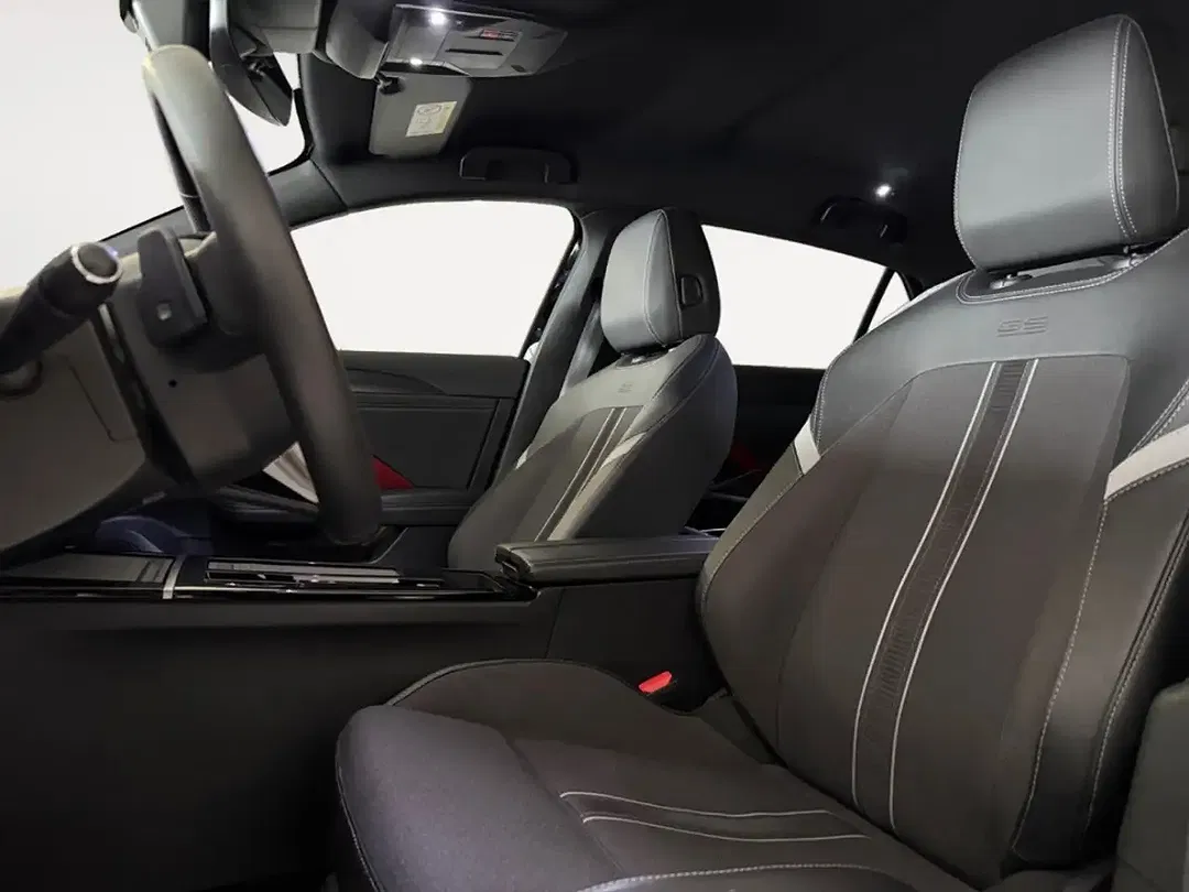 Opel Astra AUT GS Line - Thumbnail 8