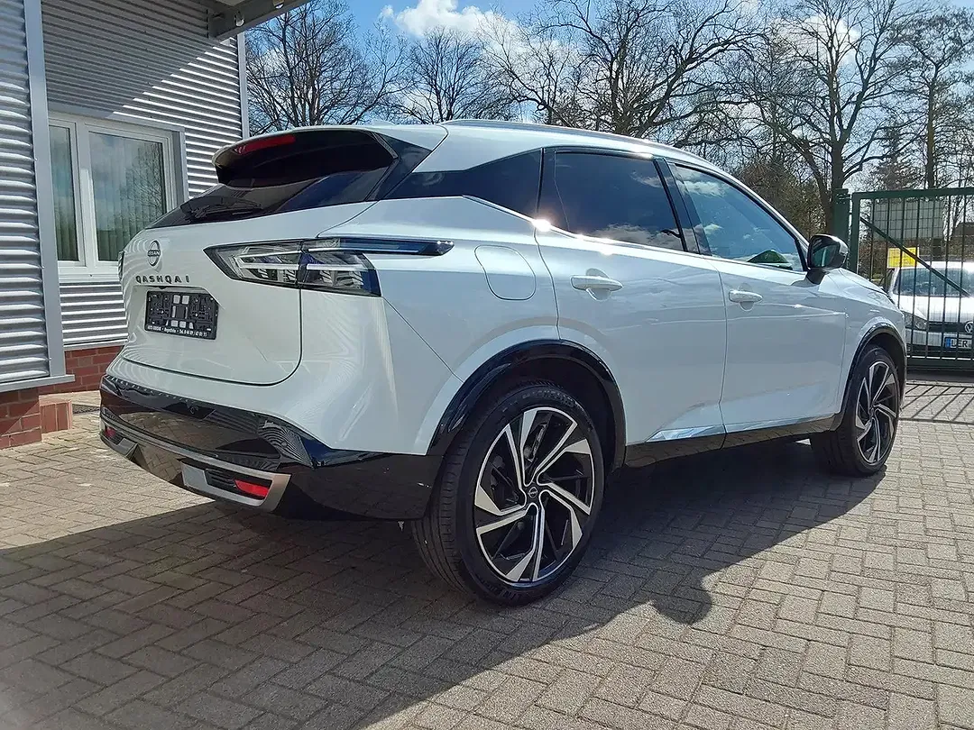 Nissan Qashqai 1.3 DIG-T MHEV Tekna+ - Thumbnail 2