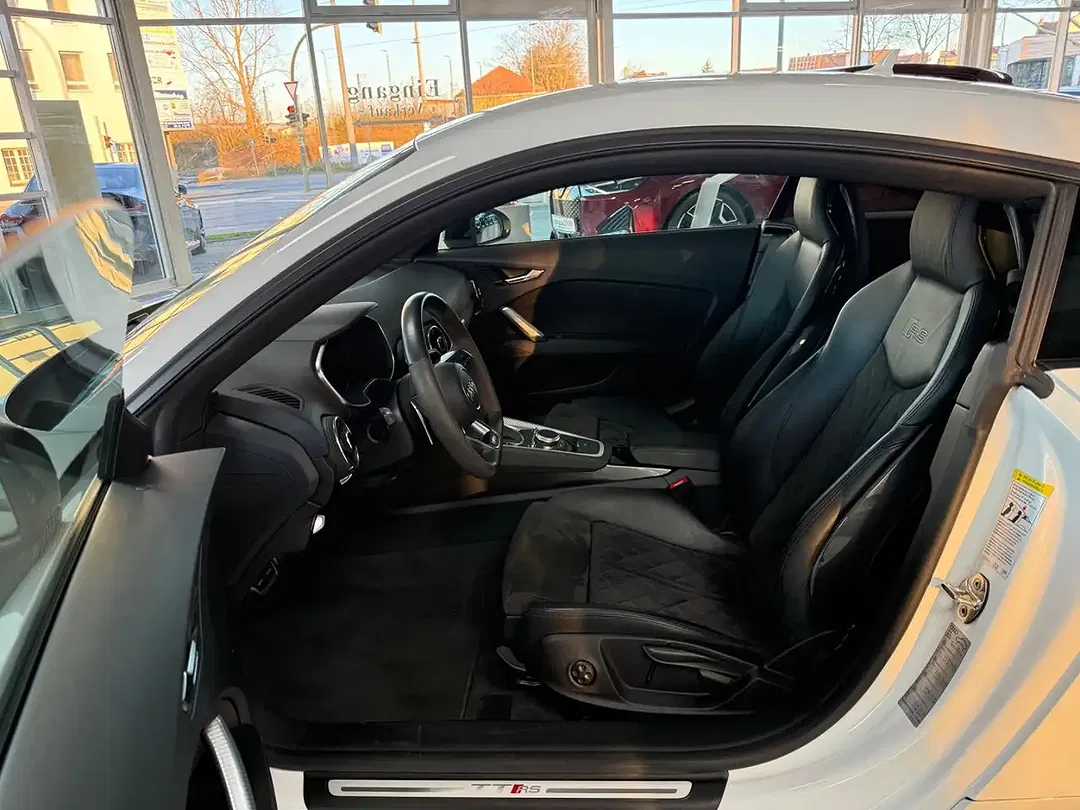 Audi TT RS 2.5 TFSI quattro Coupe - Thumbnail 6