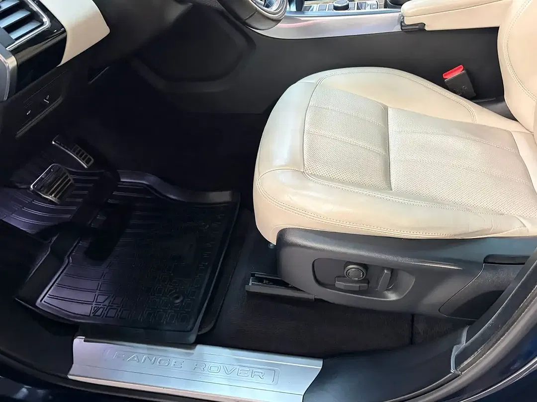 Land Rover Range Rover Sport HSE Dynamic - Thumbnail 11